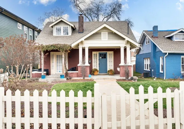 3rd image of 1010 Acklen Ave, Nashville, TN 37203 | MLS# 3318842