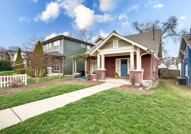 4th image of 1010 Acklen Ave, Nashville, TN 37203 | MLS# 3318842