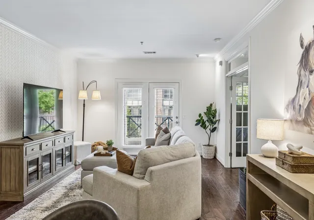 Listing Photo 5 - Condo for sale in building located at 301 Criddle St, Nashville, TN 37219 - Unit #202
