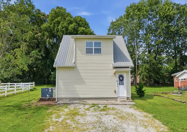 2nd image of 525 Sharp Springs Rd, Winchester, TN 37398 | MLS# 3318900