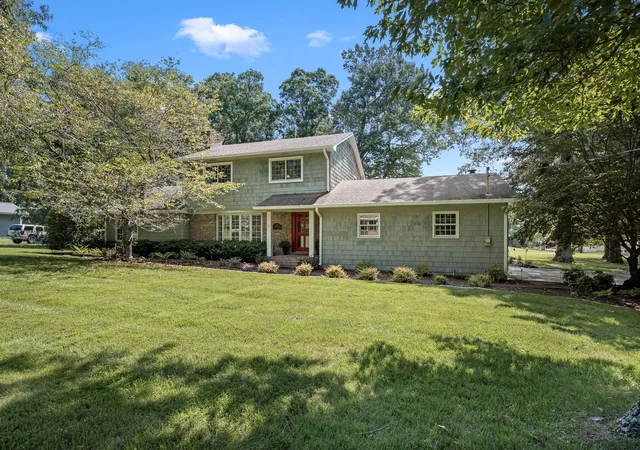 1st image of 1804 Country Club Dr, Tullahoma, TN 37388 | MLS# 3319206