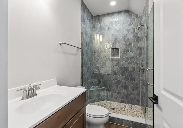 Photo 4 of Single family home for sale at 353 Reddenwood Rd, Hendersonville, TN 37075 | MLS# 3318875 | Listing updated on 2026-08-30