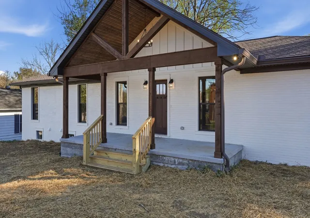 4th image of 104 Division St, Normandy, TN 37360 | MLS# 3318908