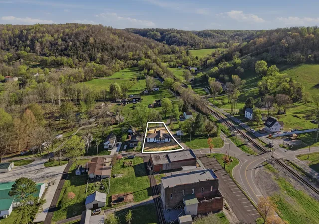 42nd image of 104 Division St, Normandy, TN 37360 | MLS# 3318908