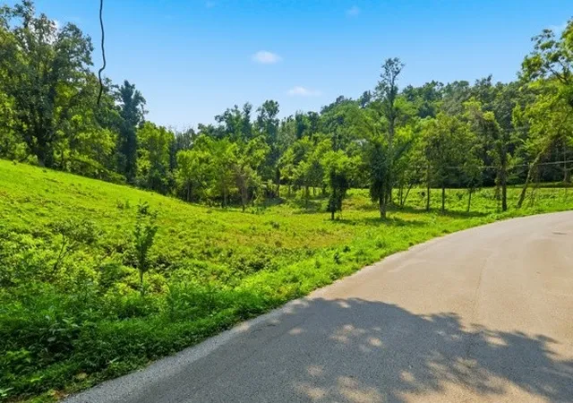 5th image of 1045 Balmoral Dr, Nashville, TN 37220 | MLS# 3318970