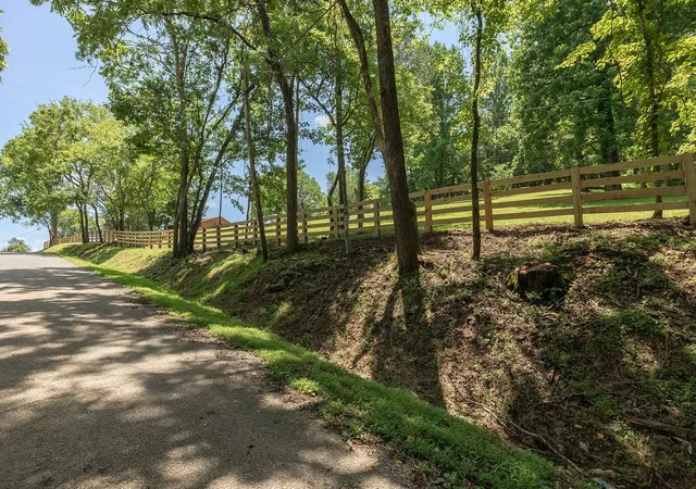 5th image of 394 Young Hollow Rd, Pulaski, TN 38478 | MLS# 3320366