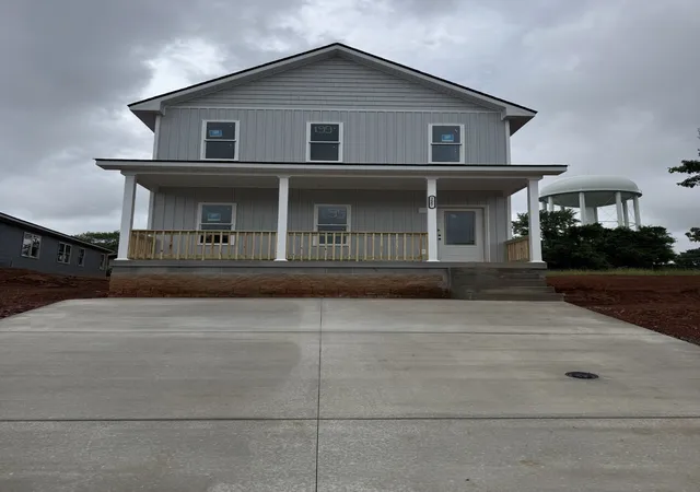 Photo 4 of Single family home for sale at 2667 Scott Dr, Clarksville, TN 37042 | MLS# 3318951 | Listing updated on 2026-09-04