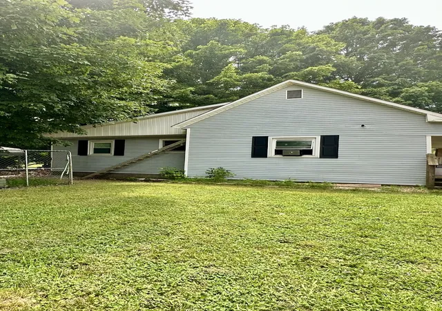 3rd image of 240 Red Hill Rd, Taft, TN 38488 | MLS# 3319070