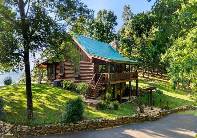 3rd image of 863 Porch Rock Road, Pikeville, TN 37367 | MLS# 3318983