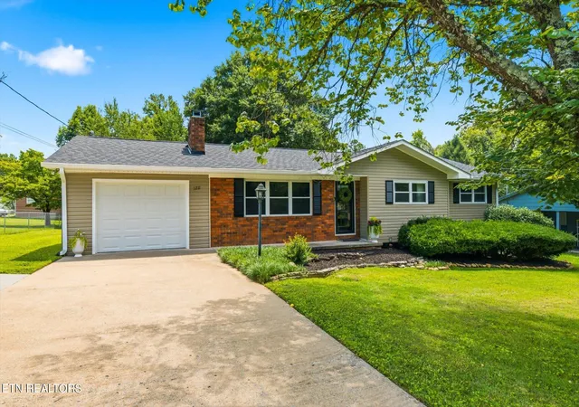 1st image of 1211 Tellico Ave, Athens, TN 37303 | MLS# 3318992