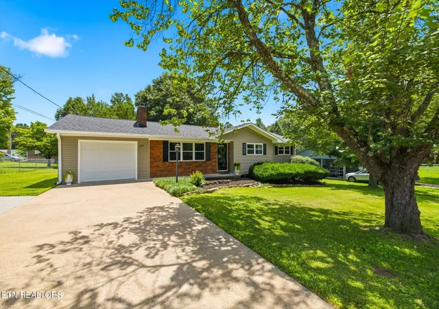 2nd image of 1211 Tellico Ave, Athens, TN 37303 | MLS# 3318992