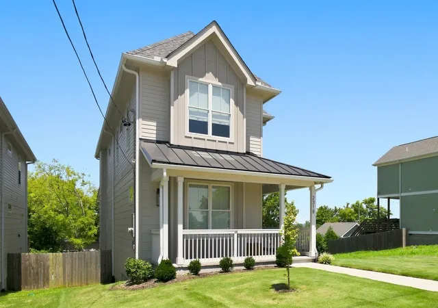 Photo 1 of Single family home for sale at 2318 Batavia St, Nashville, TN 37208 | MLS# 3319040 | Listing updated on 2026-08-02