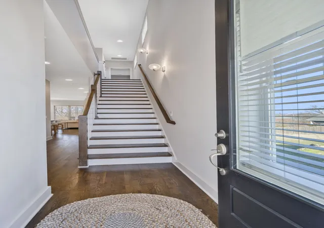 Photo 4 of Single family home for sale at 2318 Batavia St, Nashville, TN 37208 | MLS# 3319040 | Listing updated on 2026-08-02
