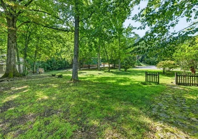 Photo 4 of Sale Pending at 204 Red Bud Dr, Smithville, TN 37166 | MLS# 3319290 | Listing updated on 2026-09-02