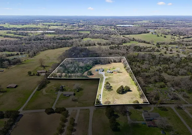5th image of 253 Henslee Rd, Shelbyville, TN 37160 | MLS# 3319741