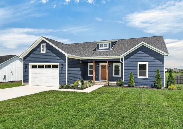 4th image of 102 Castle St, Mc Minnville, TN 37110 | MLS# 3319097