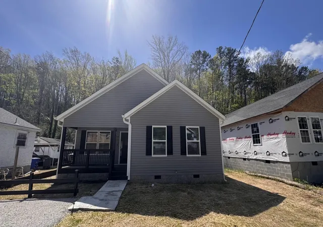 Photo 3 of Single family home for sale at 918 Shallowford Rd, Chattanooga, TN 37411 | MLS# 3319111 | Listing updated on 2026-08-20