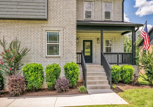 Photo 4 of Single family home for sale at 420 Stonemeadow Rd, Clarksville, TN 37043 | MLS# 3500930 | Listing updated on 2026-08-27