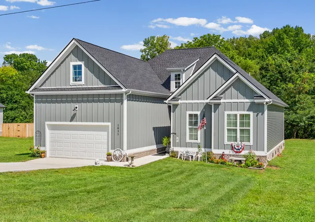 3rd image of 1031 Northside Dr, Dickson, TN 37055 | MLS# 3336366