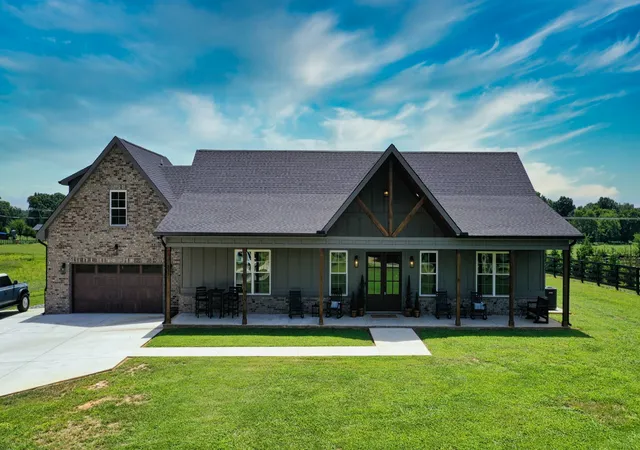 2nd image of 237 Burns Rd, Shelbyville, TN 37160 | MLS# 3322556