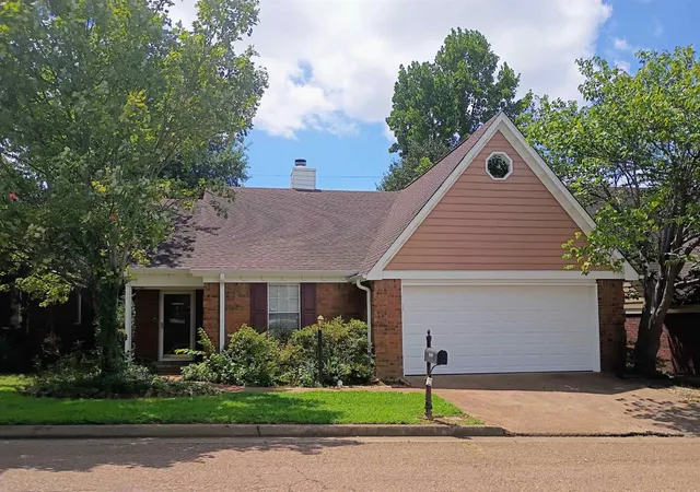 1st image of 8399 Palm Springs Dr, Cordova, TN 38016 | MLS# 3319169