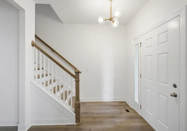 Photo 3 of Single family home for sale at 351 Van Conder Pl, Hendersonville, TN 37075 | MLS# 3319178 | Listing updated on 2026-09-16