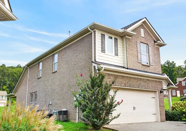 2nd image of 223 Hempstead Ct, Gallatin, TN 37066 | MLS# 3515349