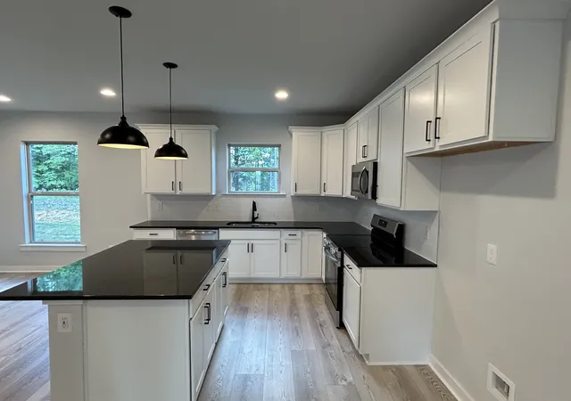 3rd image of 110 Florence Cove, Burns, TN 37029 | MLS# 3319197