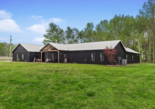 Photo 3 of Single family home for sale at 7909 Bill Moss Rd, White House, TN 37188 | MLS# 3319346 | Listing updated on 2026-09-02