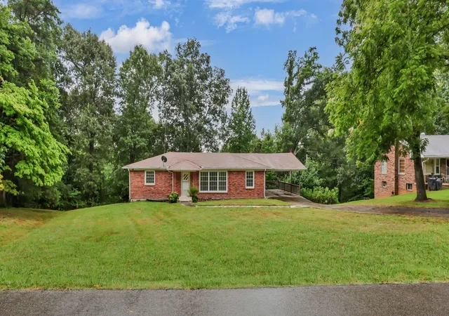 4th image of 2064 Lintwood Dr, Clarksville, TN 37042 | MLS# 3519128