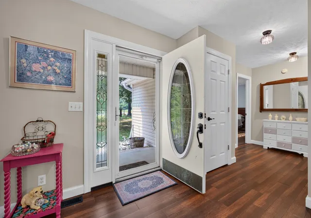 Photo 2 of Single family home for sale at 161 Ponder Ln, Smithville, TN 37166 | MLS# 3320365 | Listing updated on 2026-09-20