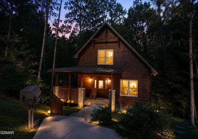 2nd image of 2108 Roscoe Court, Sevierville, TN 37876 | MLS# 3322487