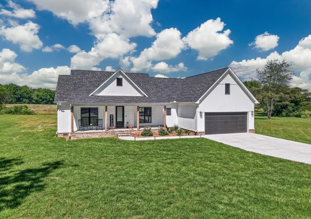 2nd image of 9 Town Rd, Fayetteville, TN 37334 | MLS# 3320268
