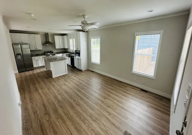 Photo 3 of Single family home for sale at 2127 N Royal St, Jackson, TN 38305 | MLS# 3319330 | Listing updated on 2026-08-03