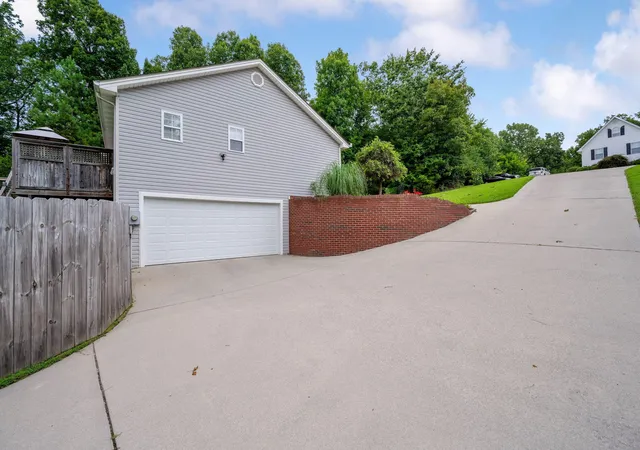 Photo 4 of Single family home for sale at 121 Ruth Way SW, Cleveland, TN 37311 | MLS# 3319295 | Listing updated on 2026-09-14