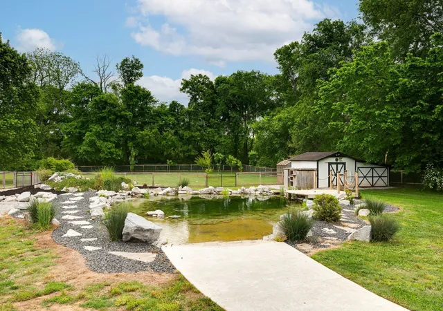 Photo 1 of Single family home for sale at 2315 Zion Rd, Columbia, TN 38401 | MLS# 3319303 | Listing updated on 2026-10-30