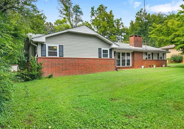 Photo 3 of Single family home for sale at 1234 Millard St, Athens, TN 37303 | MLS# 3319308 | Listing updated on 2026-08-20