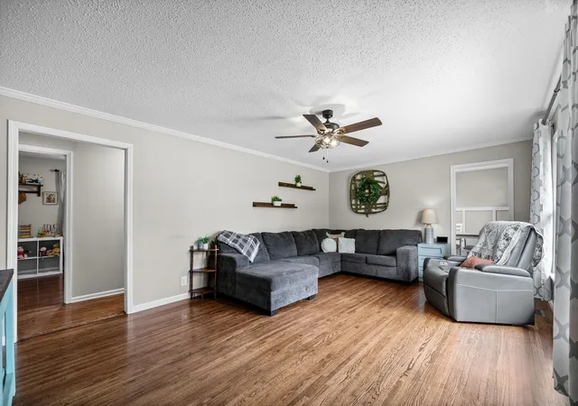 Photo 3 of Single family home for sale at 871 Center Point Rd, Dover, TN 37058 | MLS# 3527162 | Listing updated on 2026-10-26