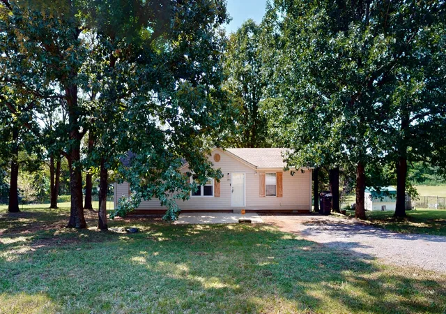 1st image of 1931 Hugh Hunter Rd, Oak Grove, KY 42262 | MLS# 3520770