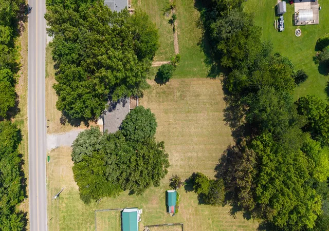 37th image of 1931 Hugh Hunter Rd, Oak Grove, KY 42262 | MLS# 3520770