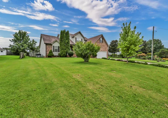 Photo 3 of Single family home for sale at 2412 Shoveler Way, Clarksville, TN 37042 | MLS# 3319377 | Listing updated on 2026-09-01