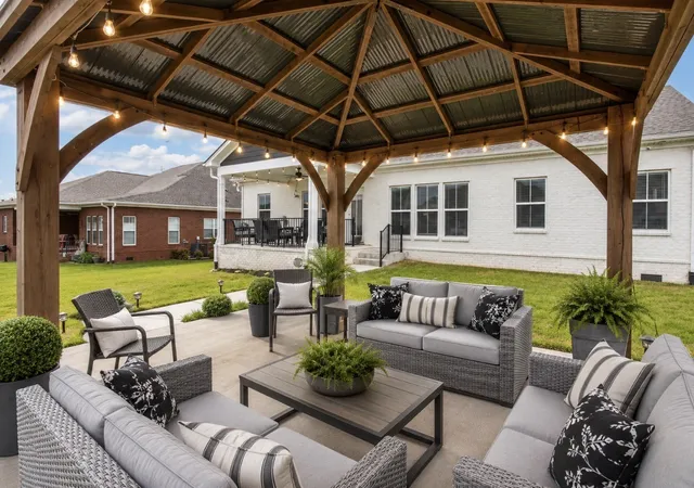 Photo 2 of Single family home for sale at 918 Proprietors Pl, Murfreesboro, TN 37128 | MLS# 3501409 | Listing updated on 2026-10-20