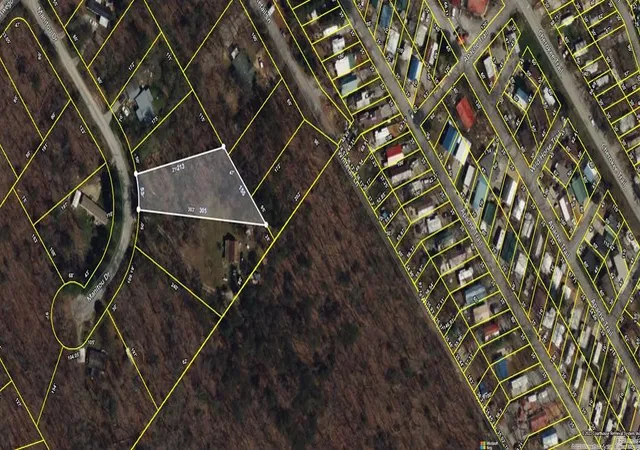 Photo 1 of Land for sale at 11 Manitou Dr, Crossville, TN 38572 | MLS# 3319396 | Listing updated on 2026-08-03