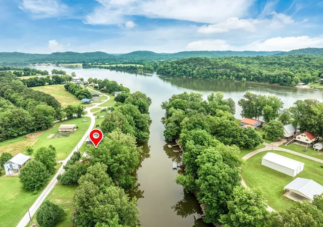 Photo 2 of Single family home for sale at 91 Creekside View Ln, Decaturville, TN 38329 | MLS# 3623006 | Listing updated on 2026-10-29