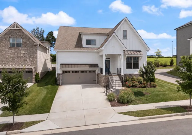 Photo 3 of Single family home for sale at 709 Fordham Dr, Brentwood, TN 37027 | MLS# 3333780 | Listing updated on 2026-09-01