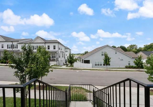 Photo 4 of Single family home for sale at 709 Fordham Dr, Brentwood, TN 37027 | MLS# 3333780 | Listing updated on 2026-09-01