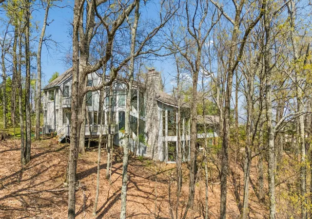 Photo 3 of Single family home for sale at 5870 Fredricksburg Dr, Nashville, TN 37215 | MLS# 3531451 | Listing updated on 2026-10-04