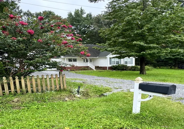 3rd image of 127 Silver Leaf Cir, Dickson, TN 37055 | MLS# 3319779