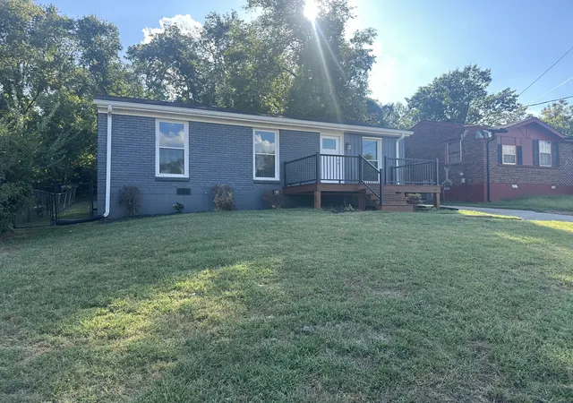 Photo 3 of Single family home for sale at 3337 Olsen Ln, Nashville, TN 37218 | MLS# 3531726 | Listing updated on 2026-09-16