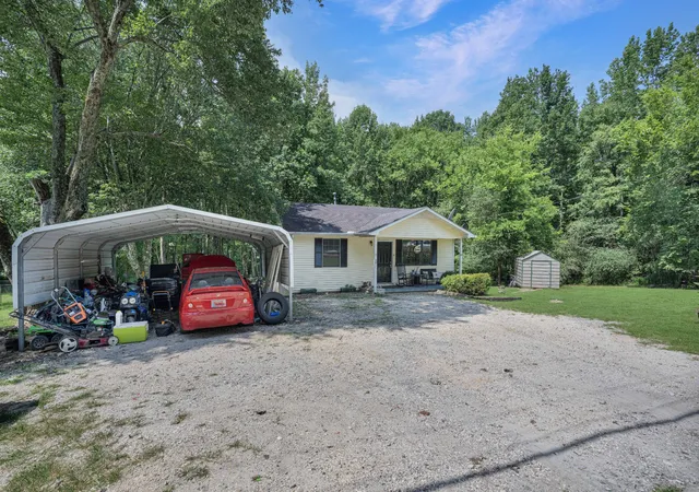 3rd image of 631 Wren Ave, Camden, TN 38320 | MLS# 3319754